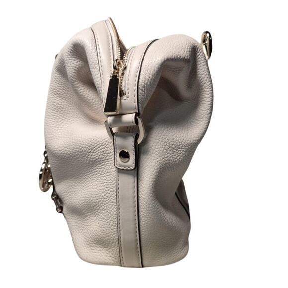 NEW Michael Kors Soft White Pebbled Leather Satchel Handbag with Gold Hardware - Picture 4 of 8